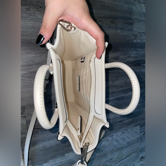 Kate Spade Crossbody - Picture 3 of 3